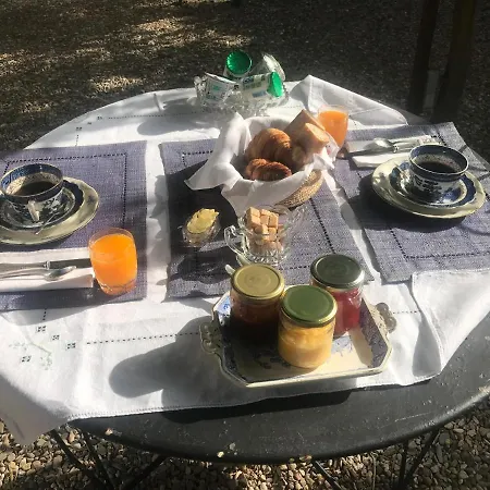Pensjonat Le Chai De Marguerite 3*
